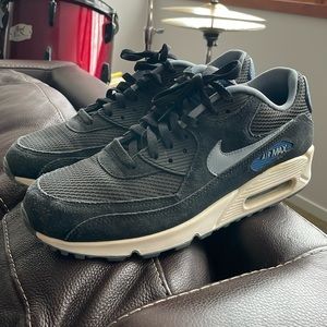 Air Max 90 Navy Blue size 10.5